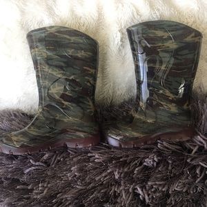 Never Been Worn Toddler Army Fatigue RainBoots